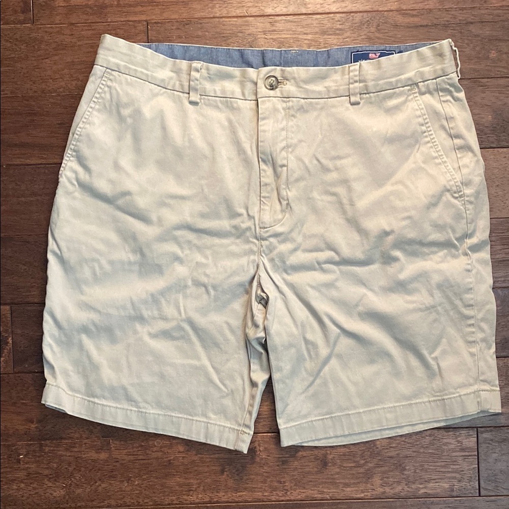 Vineyard Vines Tan Flat Front Shorts for Casual Wear